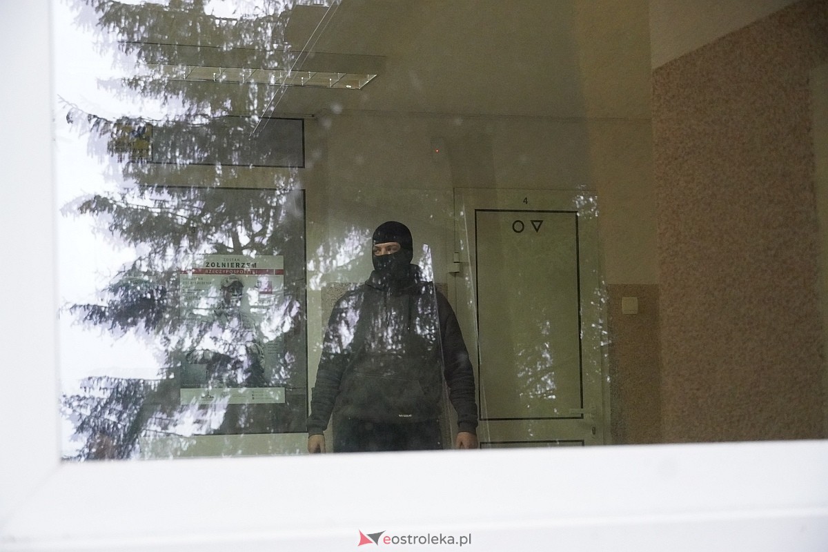 Ćwiczenia bojowe w Wojskowym Centrum Rekrutacji w Ostrołęce [20.11.2024] - zdjęcie #86 - eOstroleka.pl