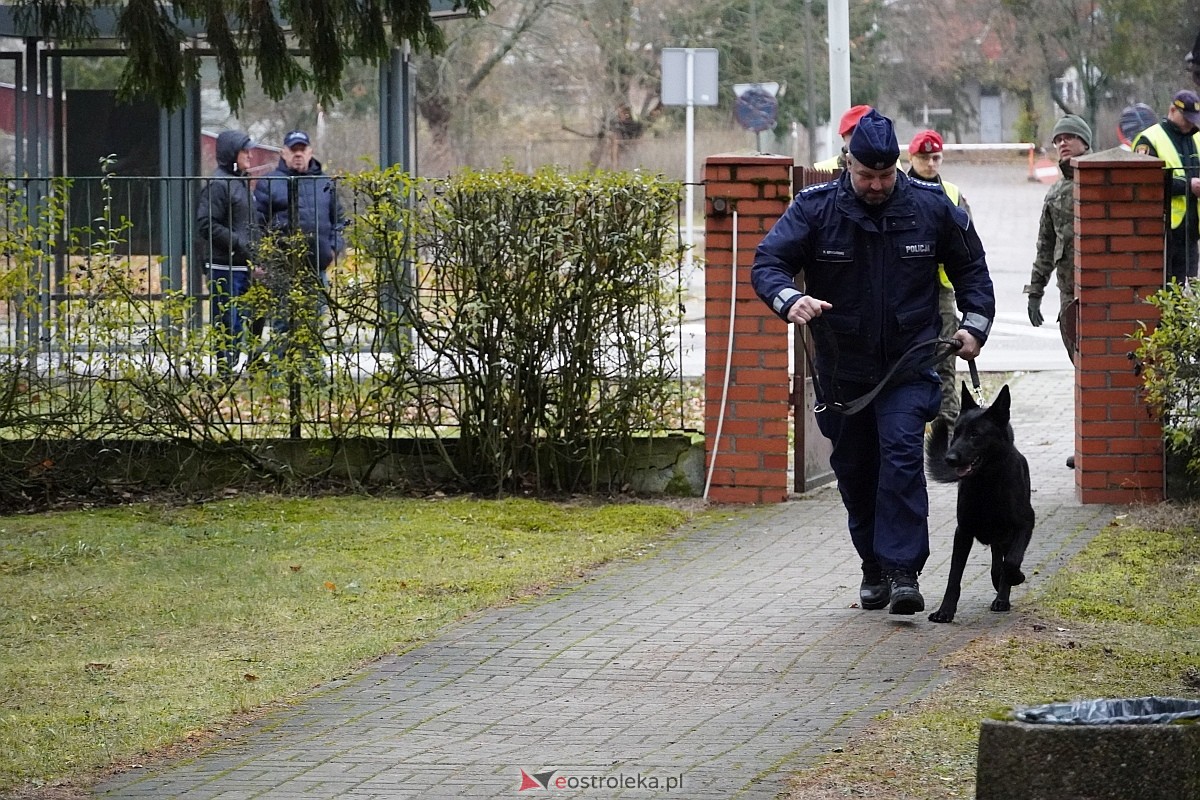 Ćwiczenia bojowe w Wojskowym Centrum Rekrutacji w Ostrołęce [20.11.2024] - zdjęcie #78 - eOstroleka.pl