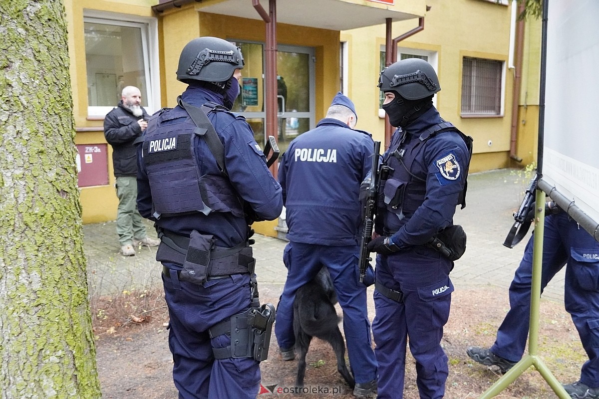 Ćwiczenia bojowe w Wojskowym Centrum Rekrutacji w Ostrołęce [20.11.2024] - zdjęcie #67 - eOstroleka.pl