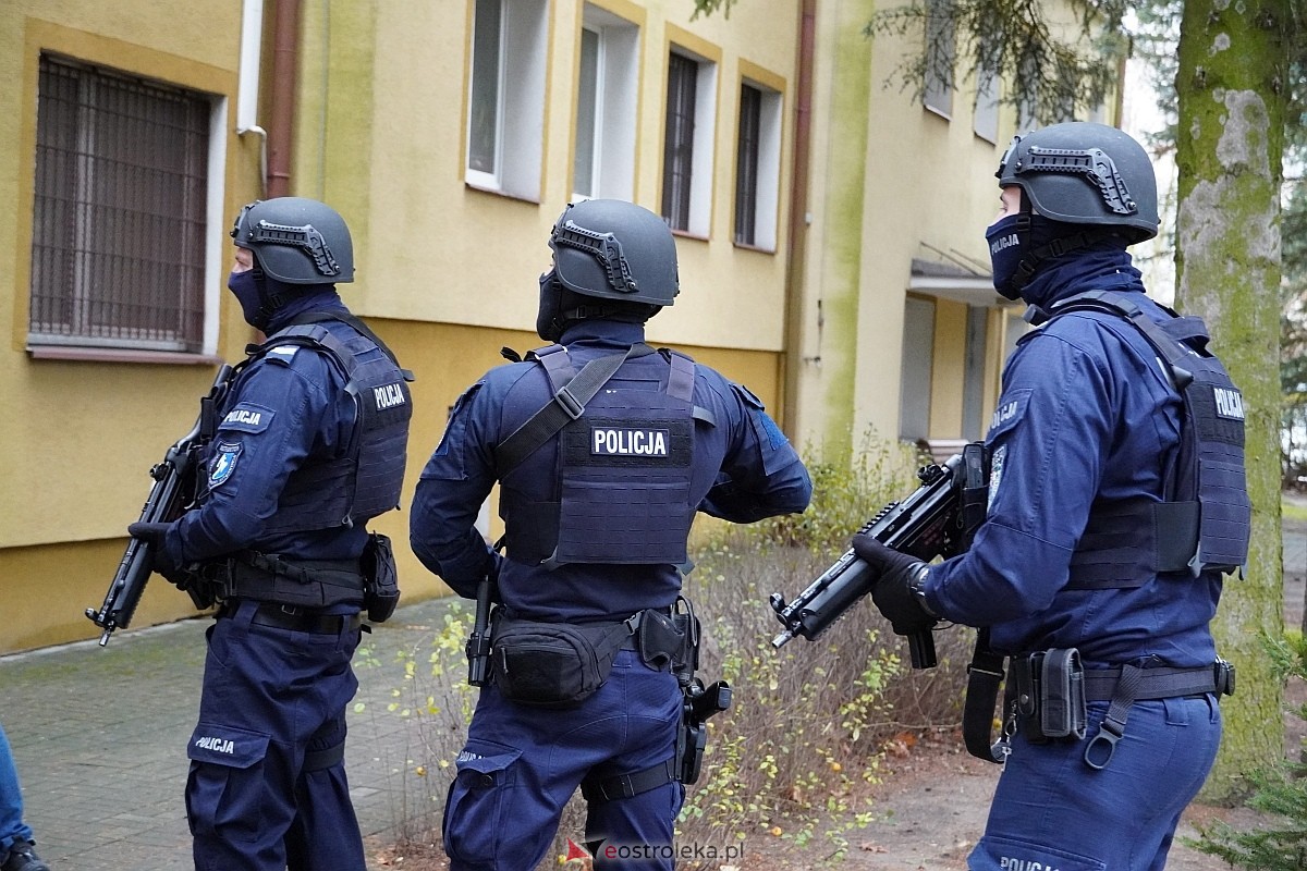 Ćwiczenia bojowe w Wojskowym Centrum Rekrutacji w Ostrołęce [20.11.2024] - zdjęcie #56 - eOstroleka.pl