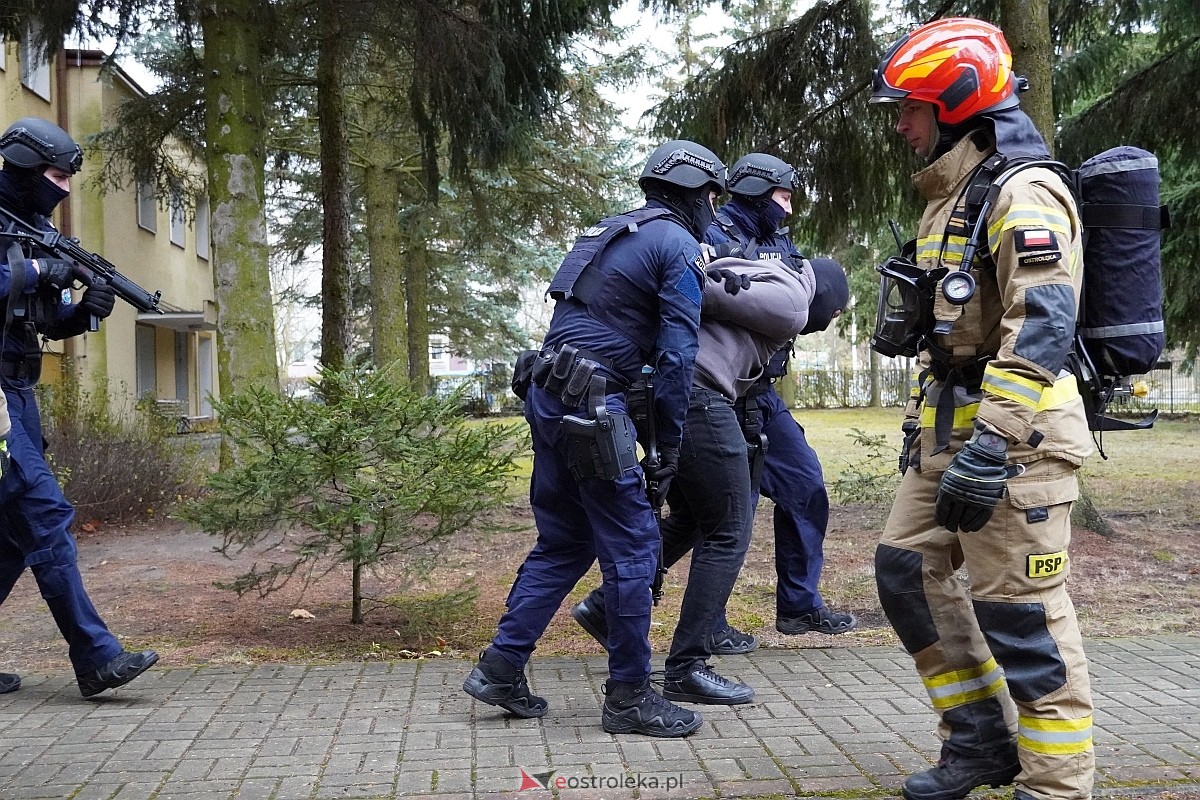Ćwiczenia bojowe w Wojskowym Centrum Rekrutacji w Ostrołęce [20.11.2024] - zdjęcie #45 - eOstroleka.pl