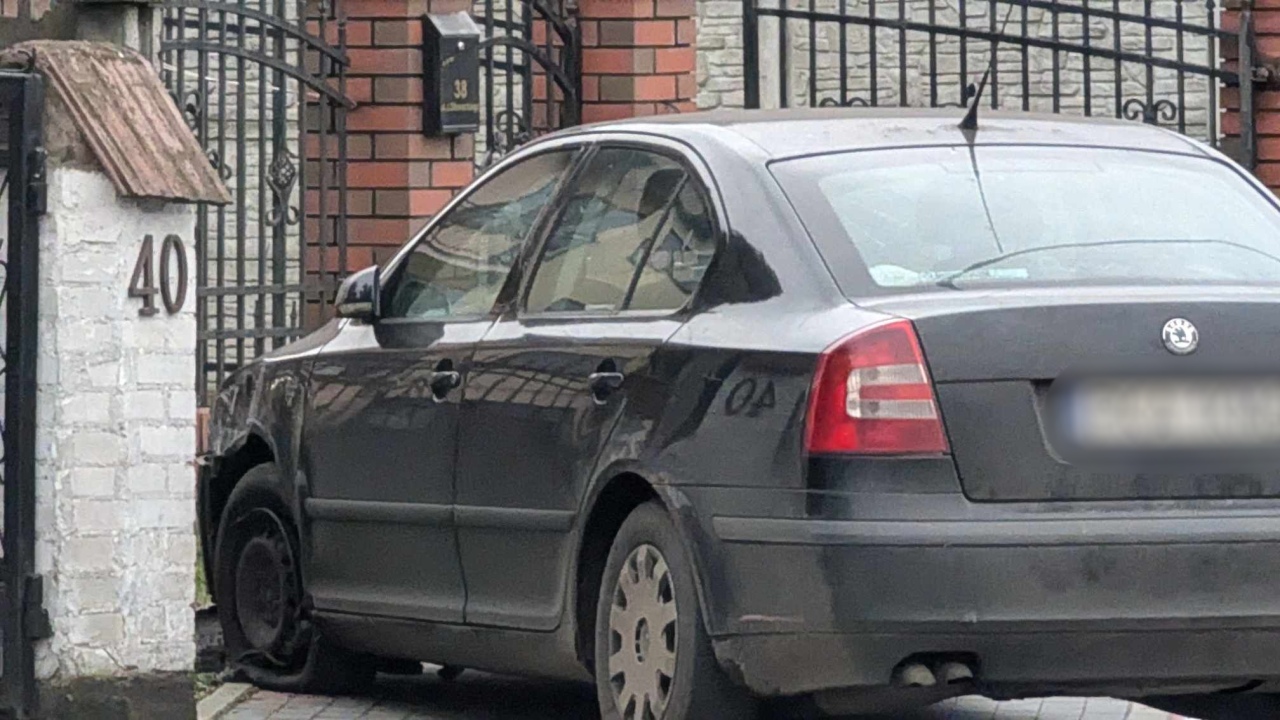 Kraksa na Słowackiego [20.11.2024] - zdjęcie #7 - eOstroleka.pl