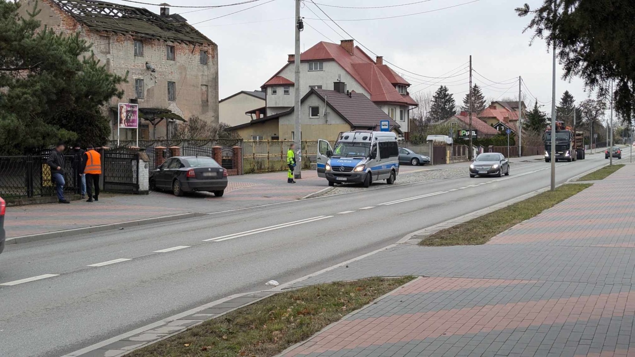 Kraksa na Słowackiego [20.11.2024] - zdjęcie #6 - eOstroleka.pl