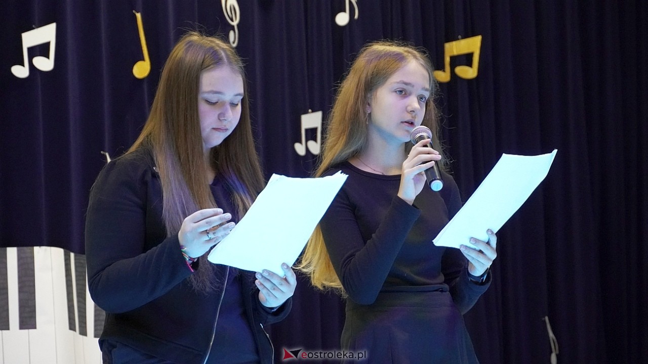 x Międzypowiatowy Konkurs piosenki Uczniowskiej Nutka [21.11.2024] - zdjęcie #54 - eOstroleka.pl