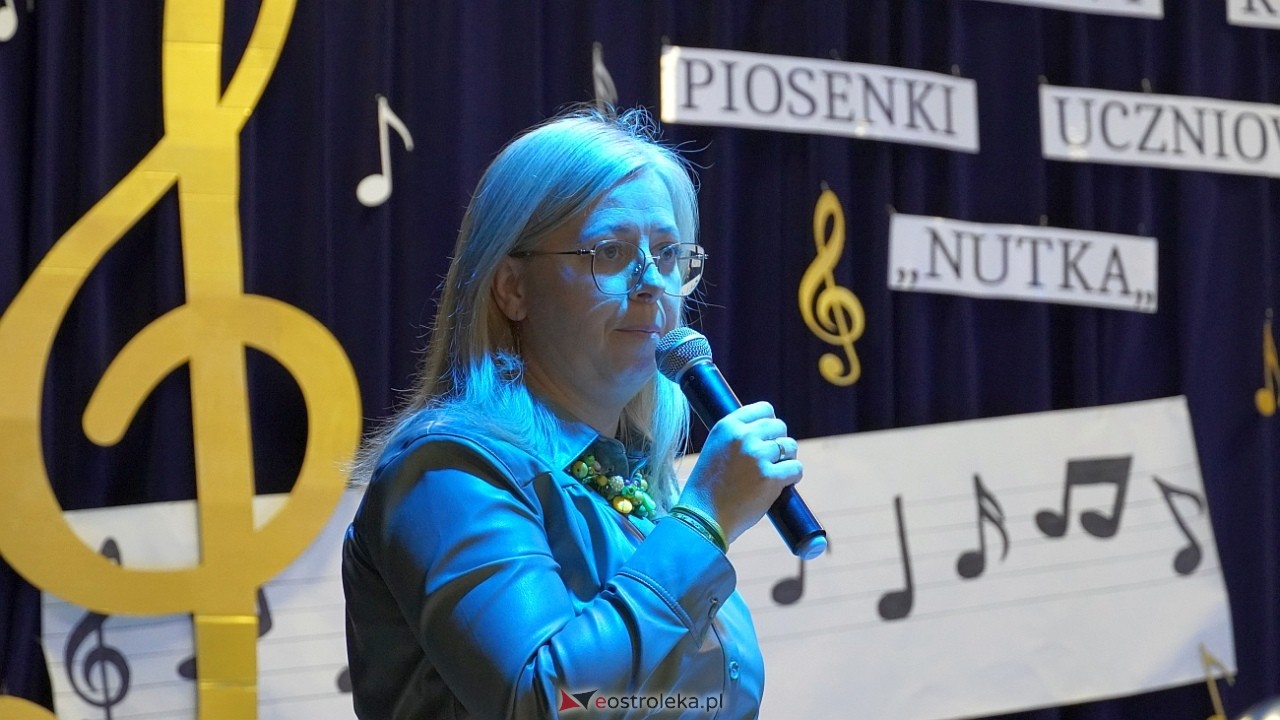 x Międzypowiatowy Konkurs piosenki Uczniowskiej Nutka [21.11.2024] - zdjęcie #48 - eOstroleka.pl