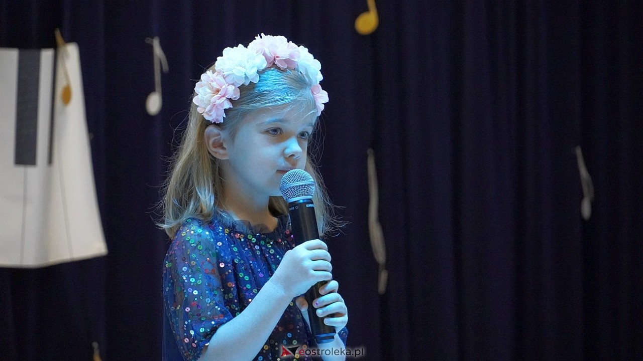 x Międzypowiatowy Konkurs piosenki Uczniowskiej Nutka [21.11.2024] - zdjęcie #36 - eOstroleka.pl