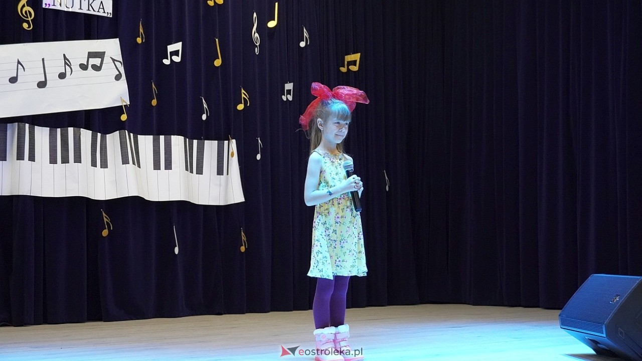 x Międzypowiatowy Konkurs piosenki Uczniowskiej Nutka [21.11.2024] - zdjęcie #23 - eOstroleka.pl