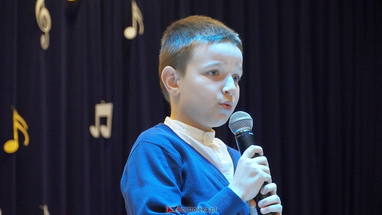 x Międzypowiatowy Konkurs piosenki Uczniowskiej Nutka [21.11.2024] - zdjęcie #19 - eOstroleka.pl