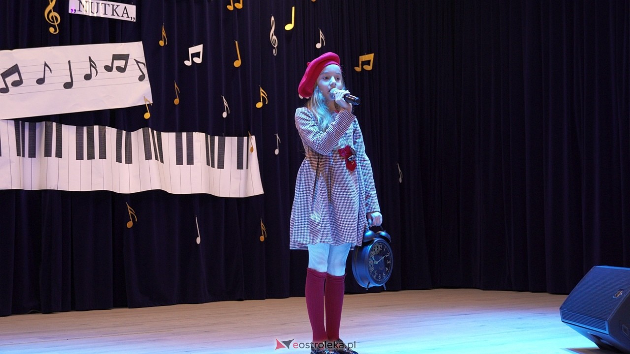 x Międzypowiatowy Konkurs piosenki Uczniowskiej Nutka [21.11.2024] - zdjęcie #11 - eOstroleka.pl