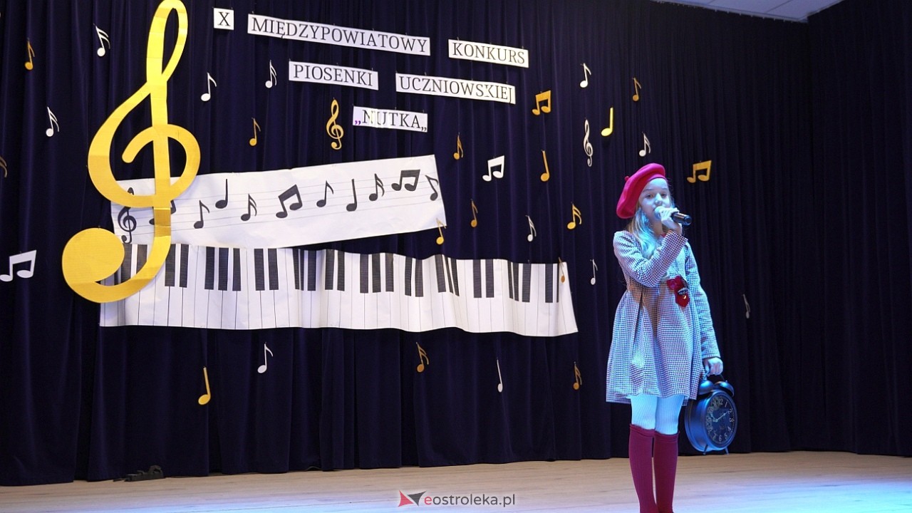x Międzypowiatowy Konkurs piosenki Uczniowskiej Nutka [21.11.2024] - zdjęcie #9 - eOstroleka.pl