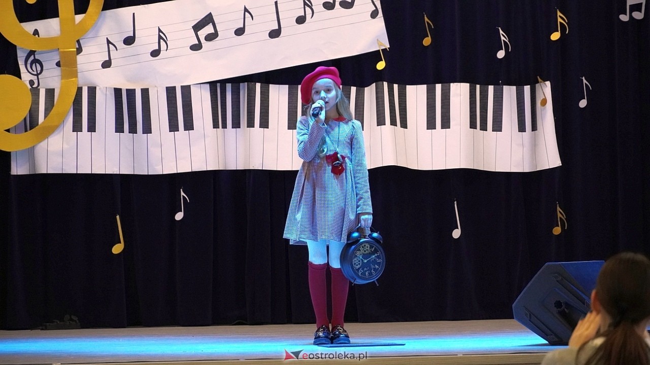 x Międzypowiatowy Konkurs piosenki Uczniowskiej Nutka [21.11.2024] - zdjęcie #7 - eOstroleka.pl