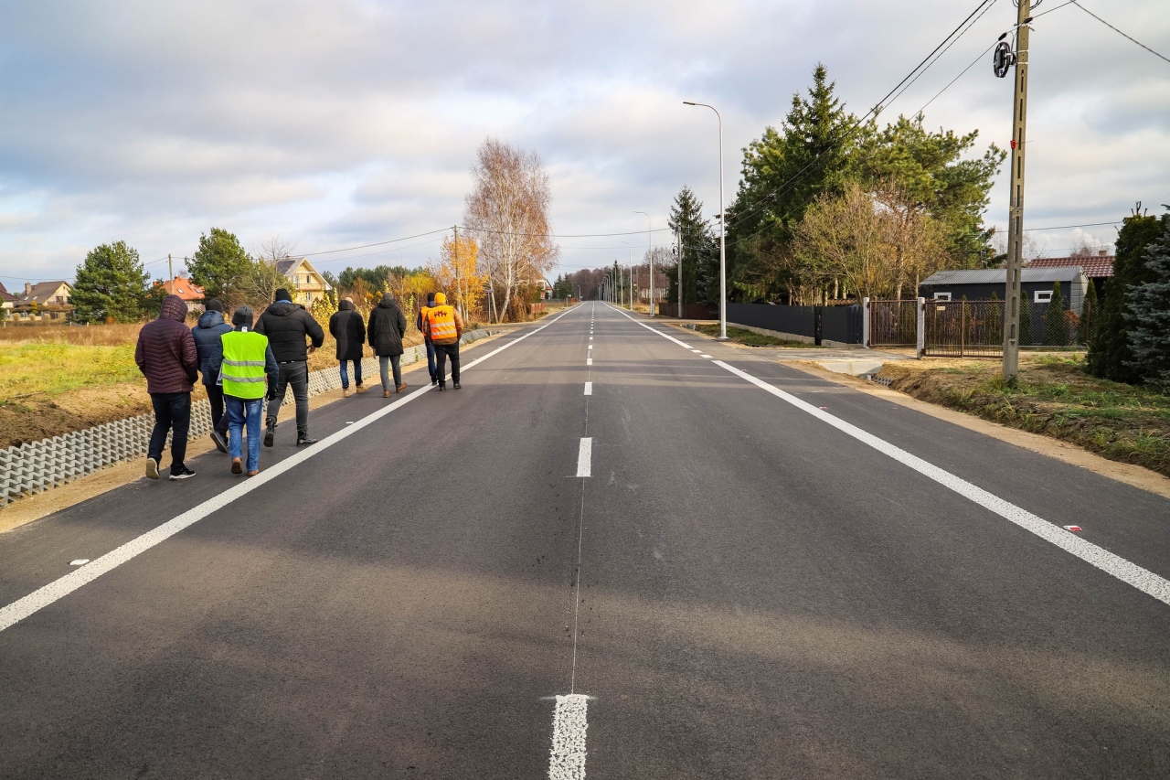 Przebudowa ulicy Słonecznej, odbiór inwestycji [19.11.2024] - zdjęcie #1 - eOstroleka.pl