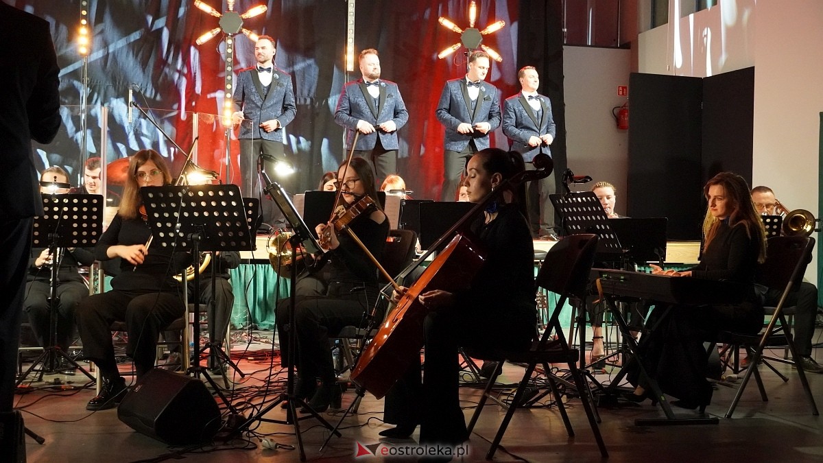 Koncert 10 tenorów [22.11.2024] - zdjęcie #43 - eOstroleka.pl