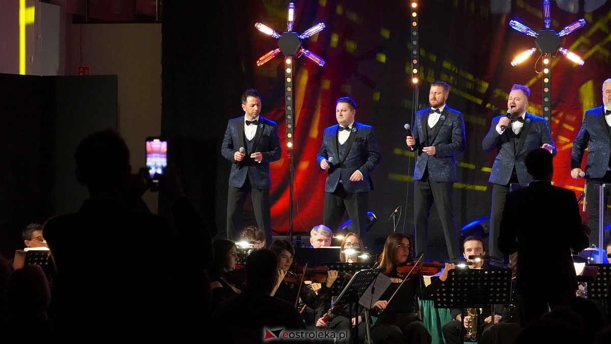 Koncert 10 tenorów [22.11.2024] - zdjęcie #2 - eOstroleka.pl