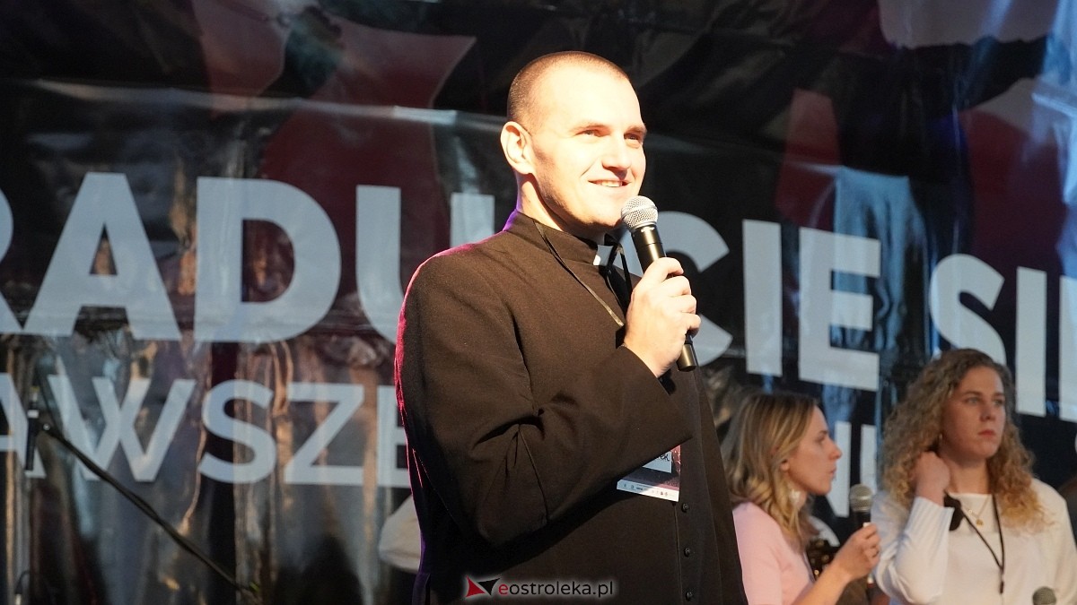 39. Dni Młodziezy Diecezji Łomżyńskiej w Ostrołęce [23.11.2024] - zdjęcie #91 - eOstroleka.pl