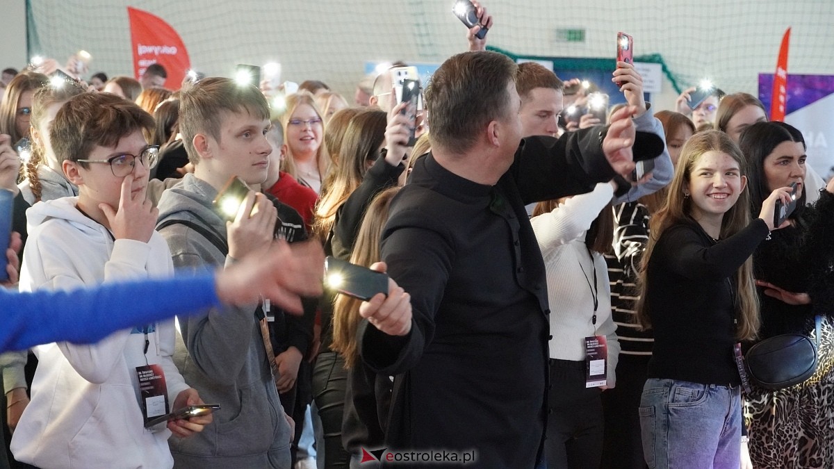 39. Dni Młodziezy Diecezji Łomżyńskiej w Ostrołęce [23.11.2024] - zdjęcie #65 - eOstroleka.pl