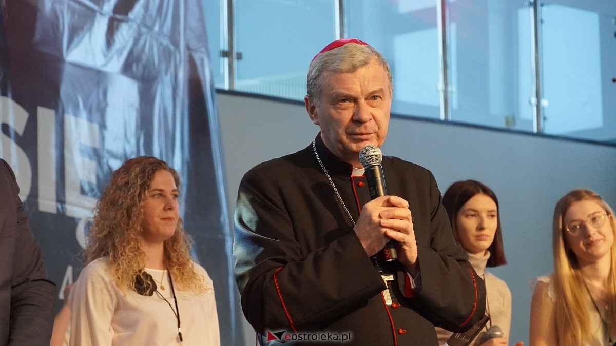 39. Dni Młodziezy Diecezji Łomżyńskiej w Ostrołęce [23.11.2024] - zdjęcie #12 - eOstroleka.pl