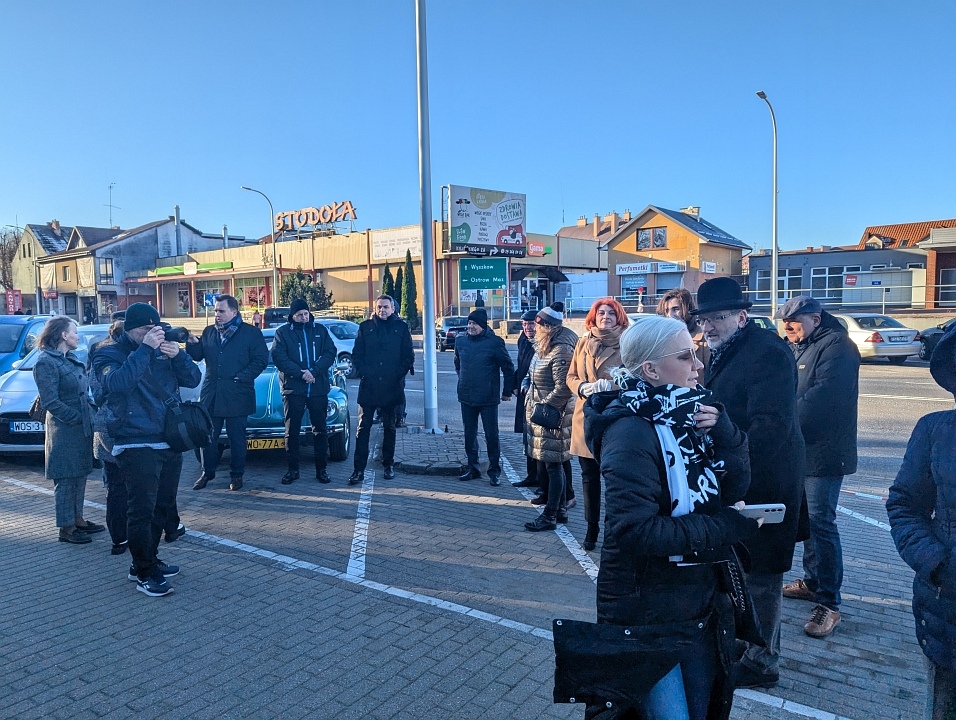 uroczyste odsłonięcie tablicy pamiątkowej w Ostrołęce [23.11.2024] - zdjęcie #24 - eOstroleka.pl