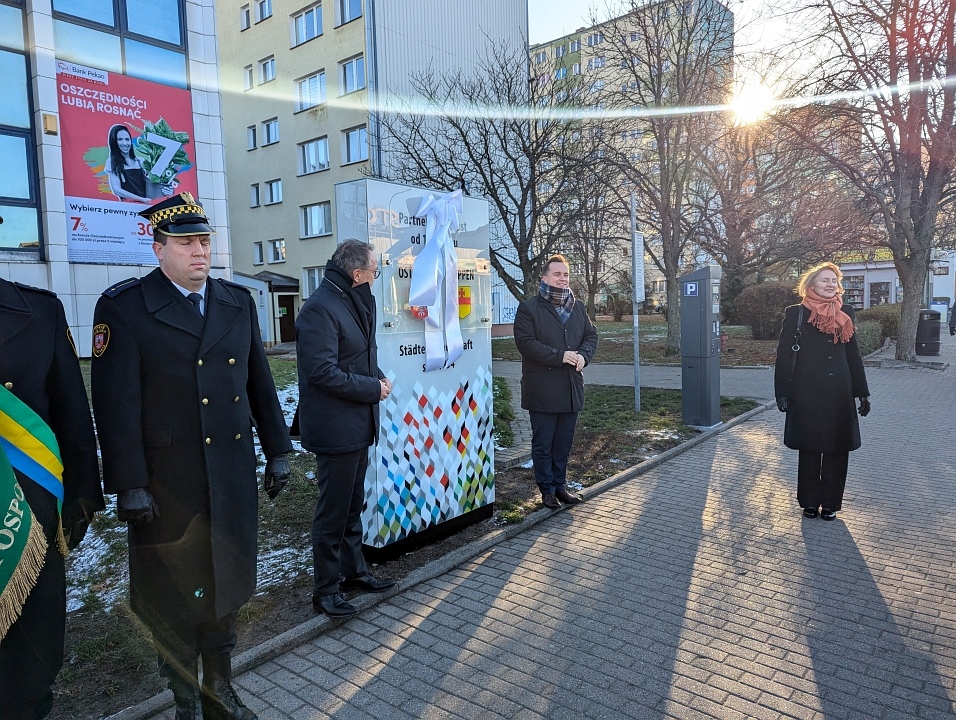 uroczyste odsłonięcie tablicy pamiątkowej w Ostrołęce [23.11.2024] - zdjęcie #14 - eOstroleka.pl