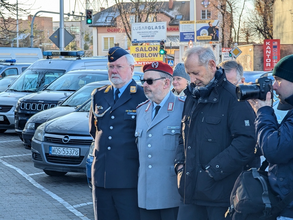uroczyste odsłonięcie tablicy pamiątkowej w Ostrołęce [23.11.2024] - zdjęcie #13 - eOstroleka.pl