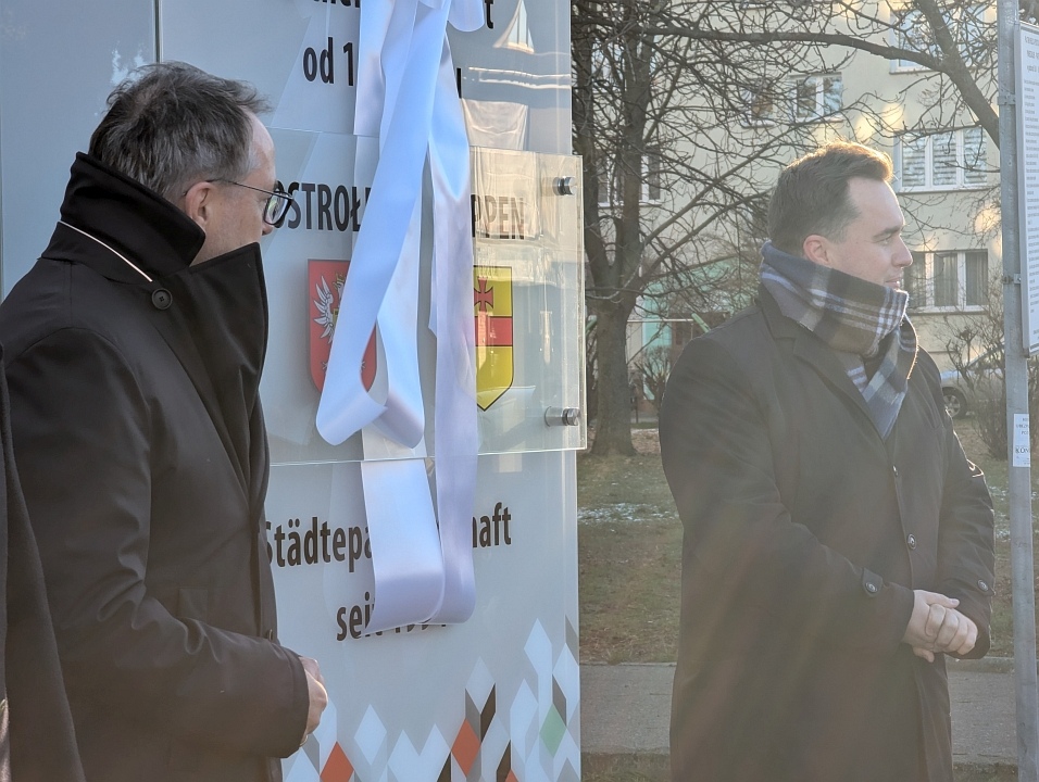 uroczyste odsłonięcie tablicy pamiątkowej w Ostrołęce [23.11.2024] - zdjęcie #12 - eOstroleka.pl