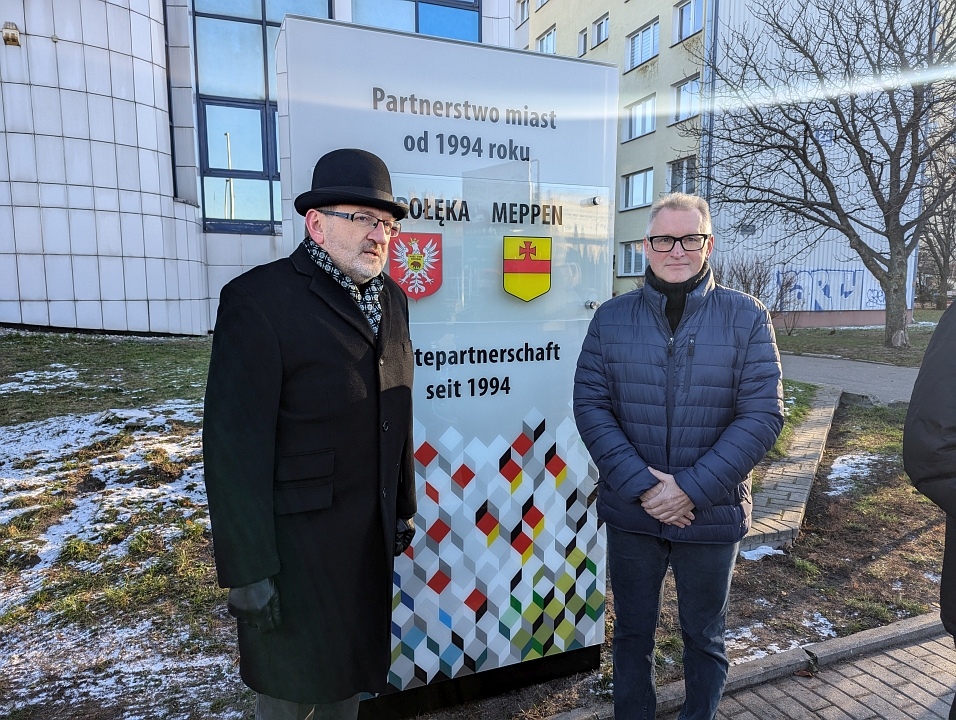 uroczyste odsłonięcie tablicy pamiątkowej w Ostrołęce [23.11.2024] - zdjęcie #5 - eOstroleka.pl
