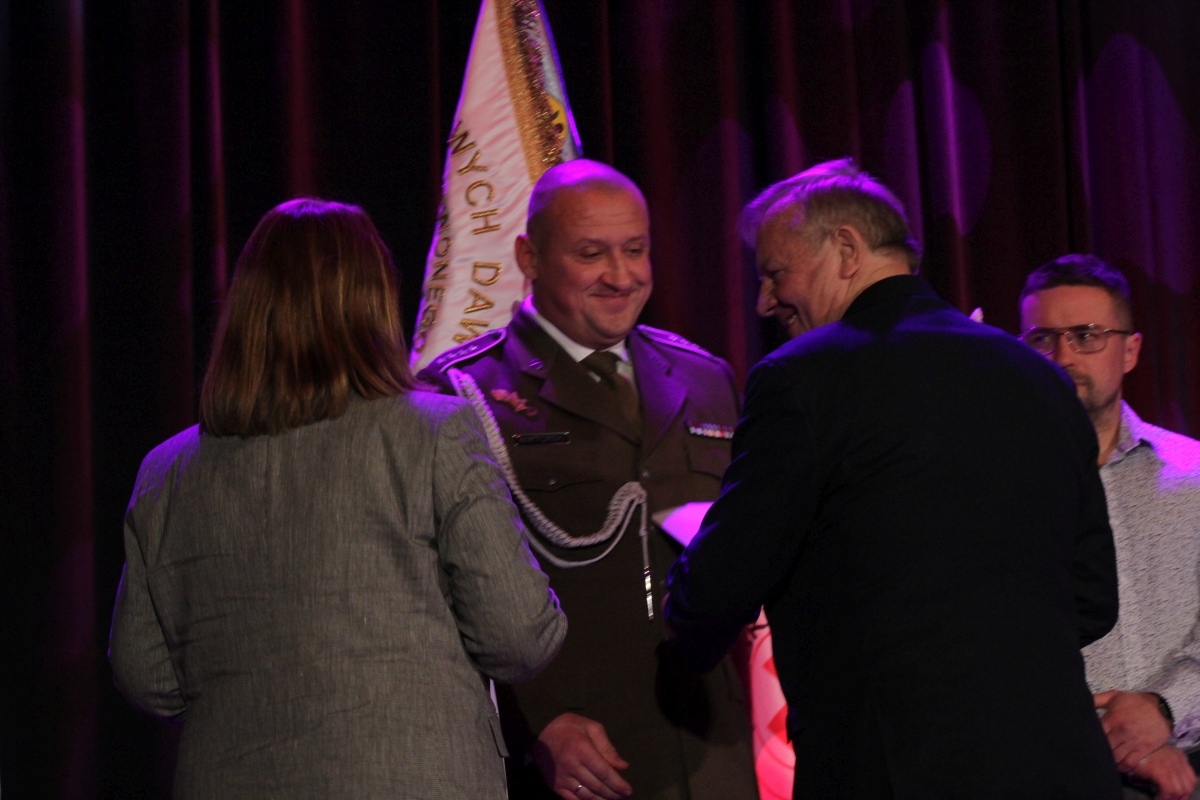 Gala z okazji 105-lecia istnienia PCK [23.11.2024] - zdjęcie #23 - eOstroleka.pl