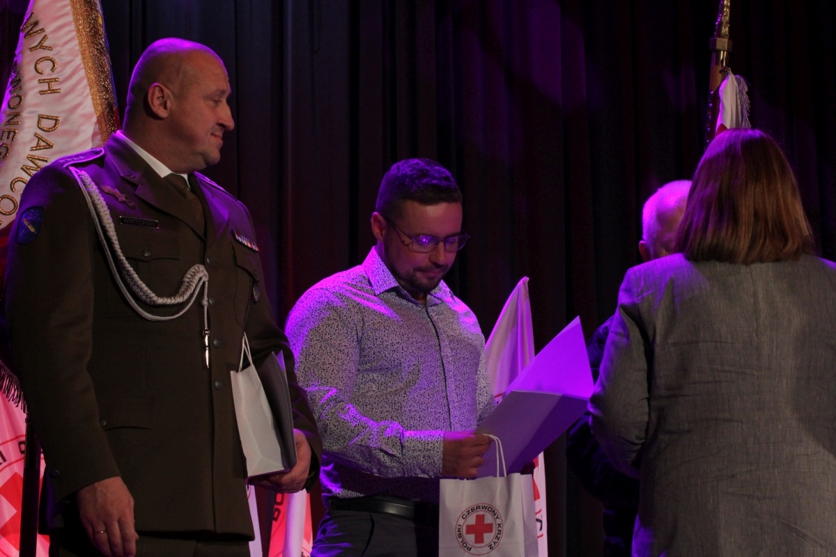 Gala z okazji 105-lecia istnienia PCK [23.11.2024] - zdjęcie #19 - eOstroleka.pl