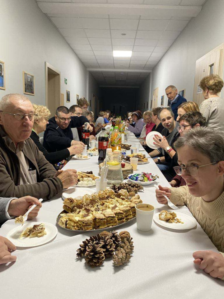 Pożegnanie jesieni z WTZ Motylki [23.11.2024] - zdjęcie #5 - eOstroleka.pl