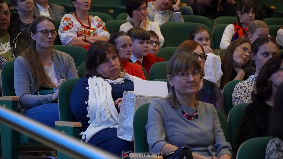 Jubileusz 75-lecia Biblioteki w Myszyńcu [23.11.2024] - zdjęcie #53 - eOstroleka.pl