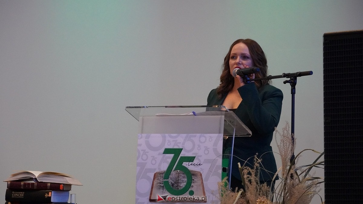 Jubileusz 75-lecia Biblioteki w Myszyńcu [23.11.2024] - zdjęcie #40 - eOstroleka.pl