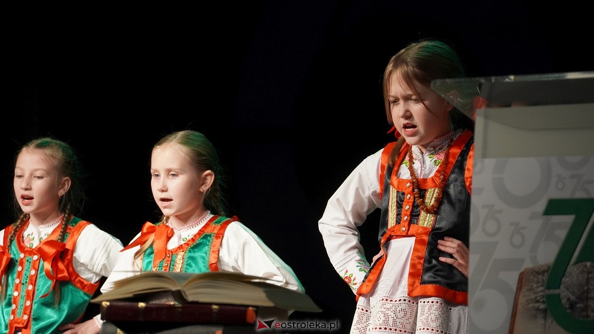 Jubileusz 75-lecia Biblioteki w Myszyńcu [23.11.2024] - zdjęcie #36 - eOstroleka.pl