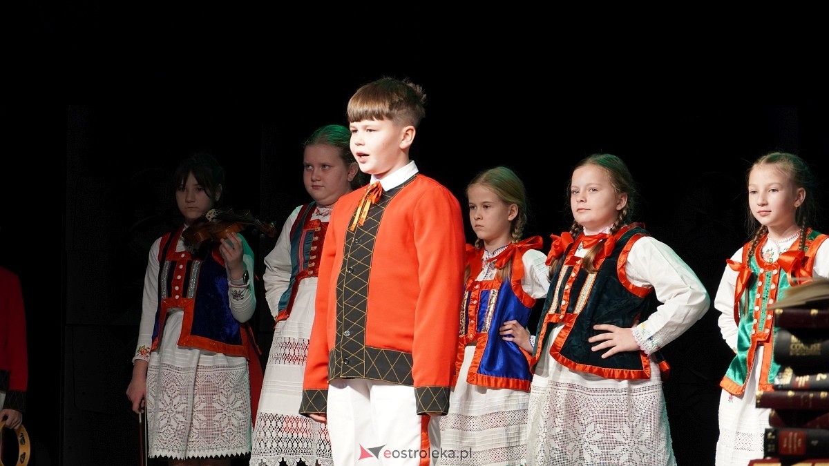 Jubileusz 75-lecia Biblioteki w Myszyńcu [23.11.2024] - zdjęcie #26 - eOstroleka.pl