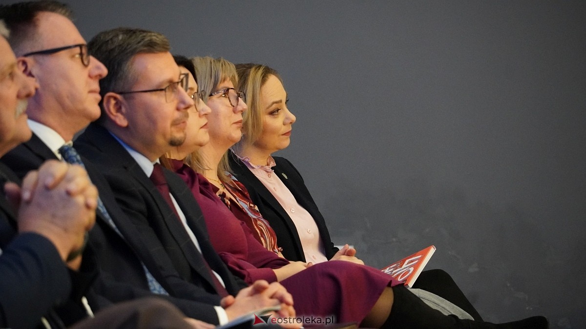 Jubileusz 75-lecia Biblioteki w Myszyńcu [23.11.2024] - zdjęcie #16 - eOstroleka.pl