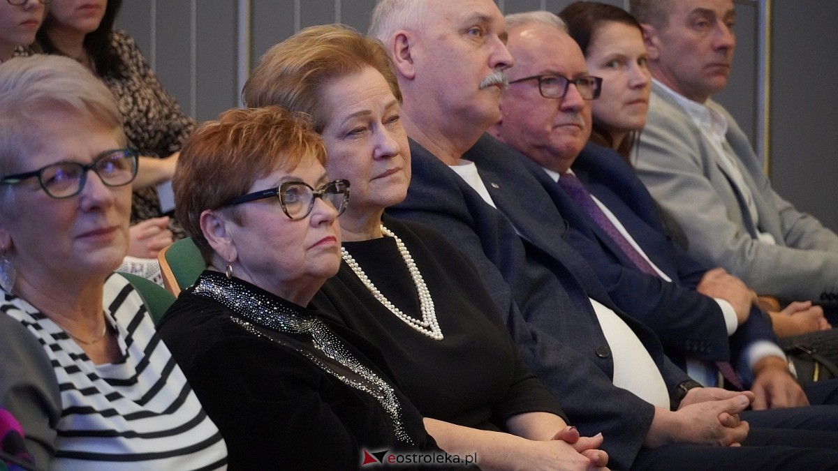 Jubileusz 75-lecia Biblioteki w Myszyńcu [23.11.2024] - zdjęcie #9 - eOstroleka.pl