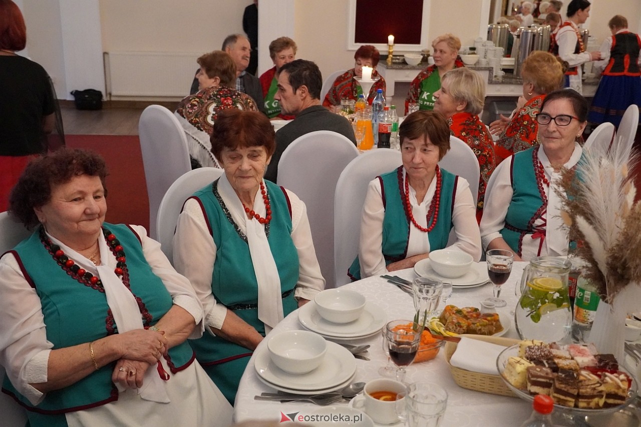 Przegląd Kół Gospodyń Wiejskich w Kadzidle [24.11.2024] - zdjęcie #135 - eOstroleka.pl