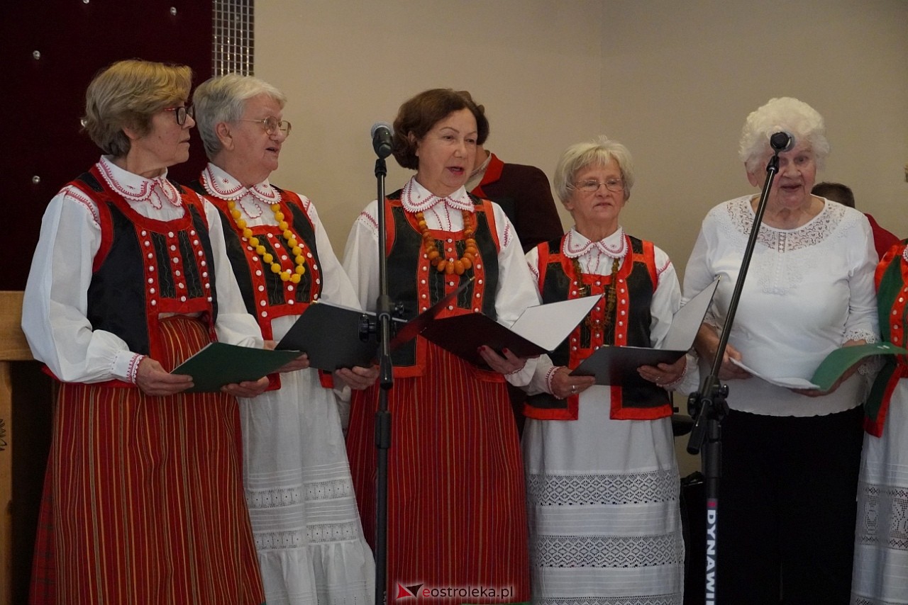 Przegląd Kół Gospodyń Wiejskich w Kadzidle [24.11.2024] - zdjęcie #43 - eOstroleka.pl