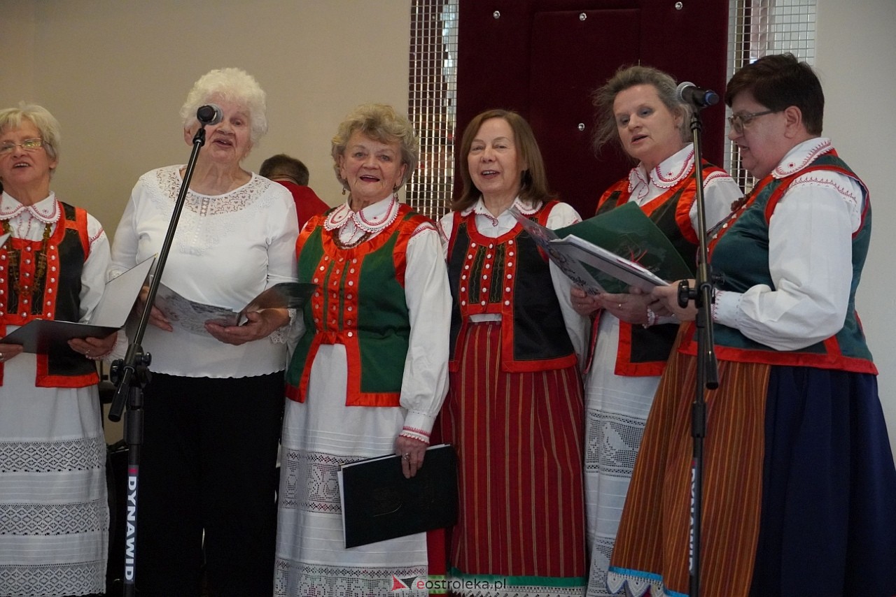 Przegląd Kół Gospodyń Wiejskich w Kadzidle [24.11.2024] - zdjęcie #42 - eOstroleka.pl