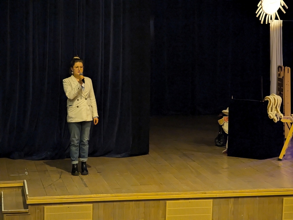 Teatr Godziny dla Rodziny - Sokrates w Piaskownicy [24.11.2024] - zdjęcie #12 - eOstroleka.pl