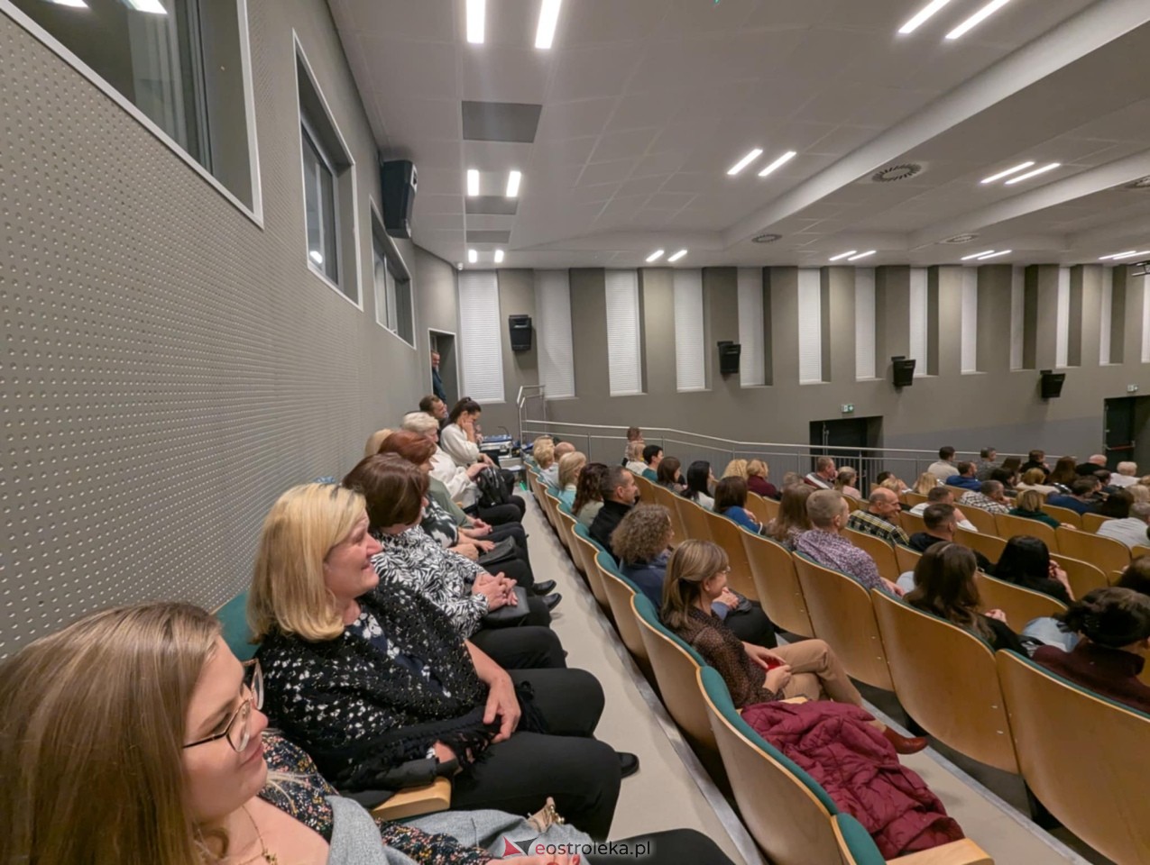 Żona do adopcji - komedia w Myszyńcu [24.11.2024] - zdjęcie #35 - eOstroleka.pl