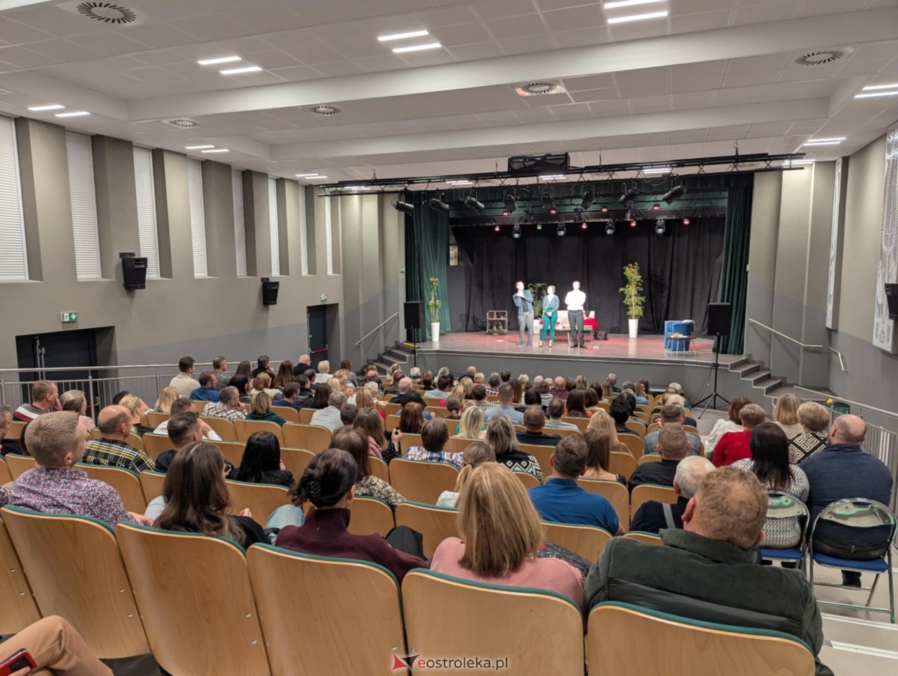 Żona do adopcji - komedia w Myszyńcu [24.11.2024] - zdjęcie #31 - eOstroleka.pl