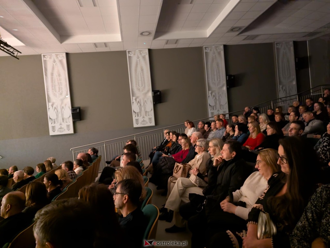 Żona do adopcji - komedia w Myszyńcu [24.11.2024] - zdjęcie #25 - eOstroleka.pl