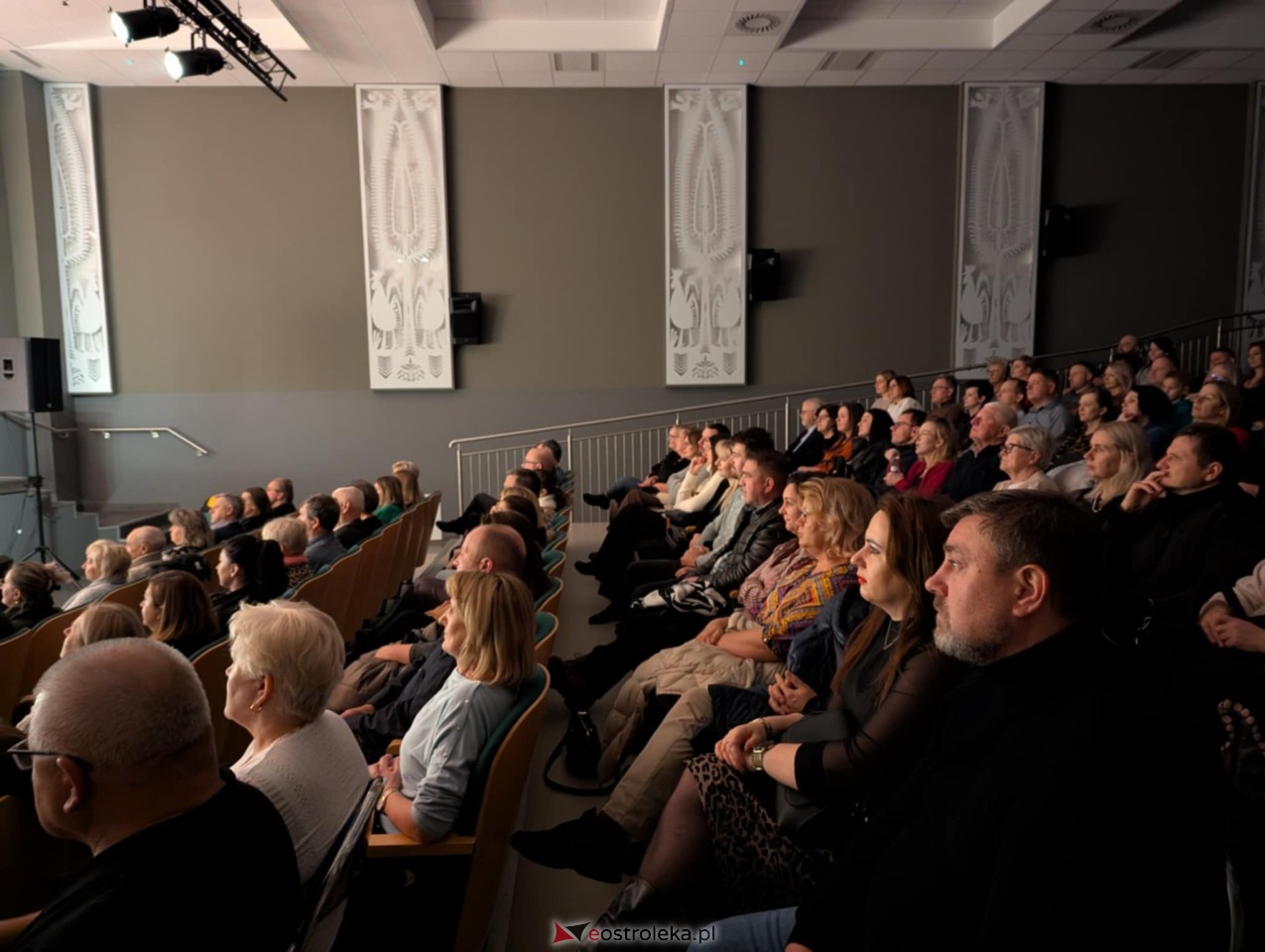 Żona do adopcji - komedia w Myszyńcu [24.11.2024] - zdjęcie #19 - eOstroleka.pl