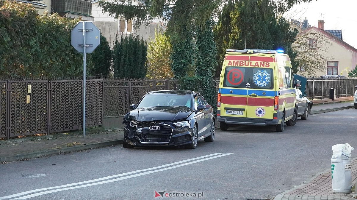 Wypadek w Zamościu [26.11.2024] - zdjęcie #26 - eOstroleka.pl