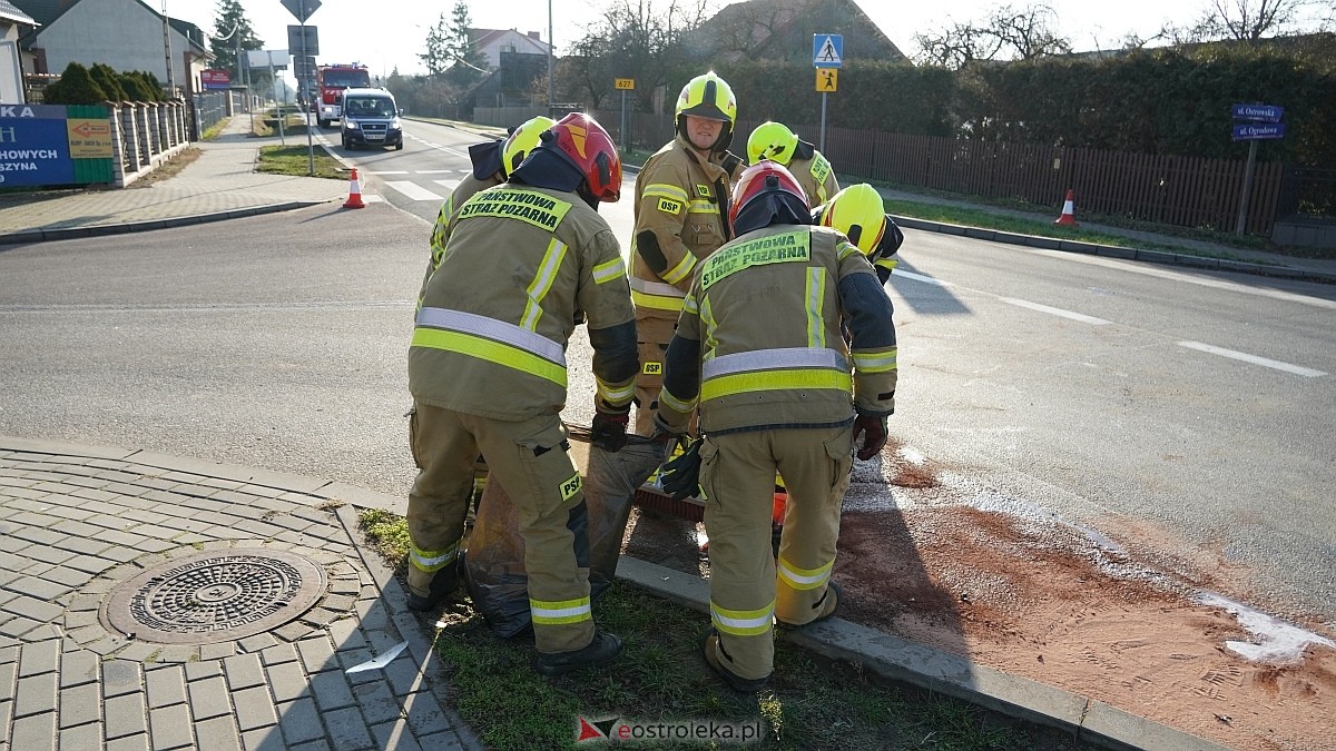 Wypadek w Zamościu [26.11.2024] - zdjęcie #25 - eOstroleka.pl