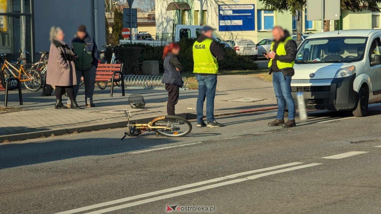 Wypadek na Bogusłąwskiego w Ostrołęce [26.11.2024] - zdjęcie #7 - eOstroleka.pl