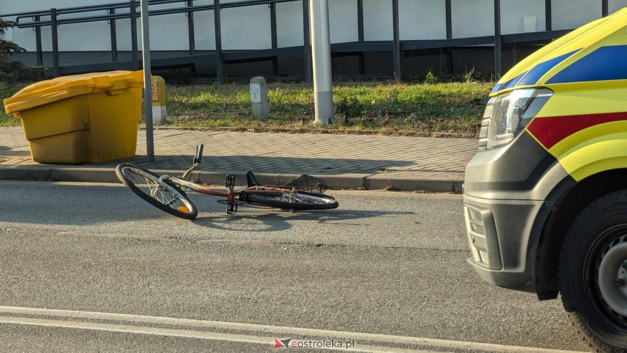 Wypadek na Bogusłąwskiego w Ostrołęce [26.11.2024] - zdjęcie #1 - eOstroleka.pl