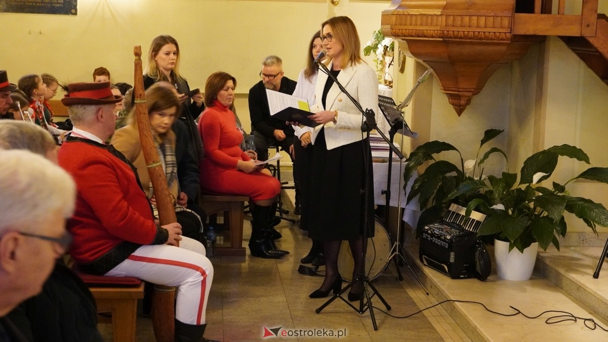 Gala wręczenia wyróżnienia Narodowi i Ojczyźnie z udziałem prof. Jerzego Bralczyka [26.11.2024] - zdjęcie #107 - eOstroleka.pl