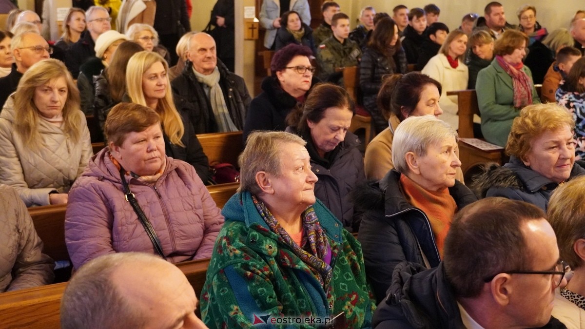 Gala wręczenia wyróżnienia Narodowi i Ojczyźnie z udziałem prof. Jerzego Bralczyka [26.11.2024] - zdjęcie #97 - eOstroleka.pl
