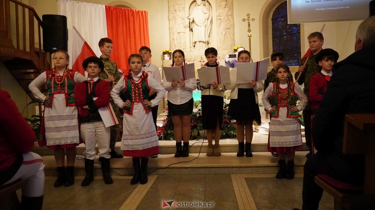 Gala wręczenia wyróżnienia Narodowi i Ojczyźnie z udziałem prof. Jerzego Bralczyka [26.11.2024] - zdjęcie #93 - eOstroleka.pl